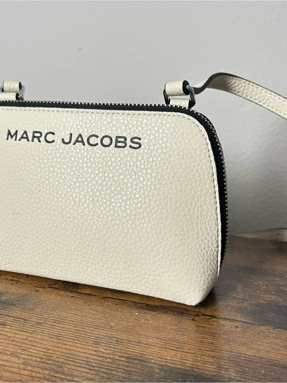 Marc Jacobs Cream Pebbled Leather Crossbody Bag